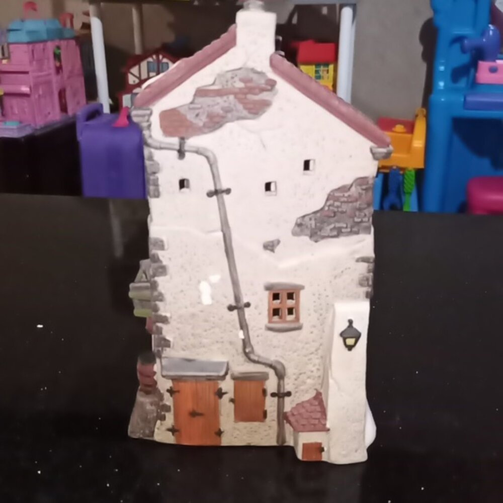 Vintage Dept 56 Dickens Christmas Village Oliver Twist Fagin's Hide-a-wa… - Picture 8 of 13